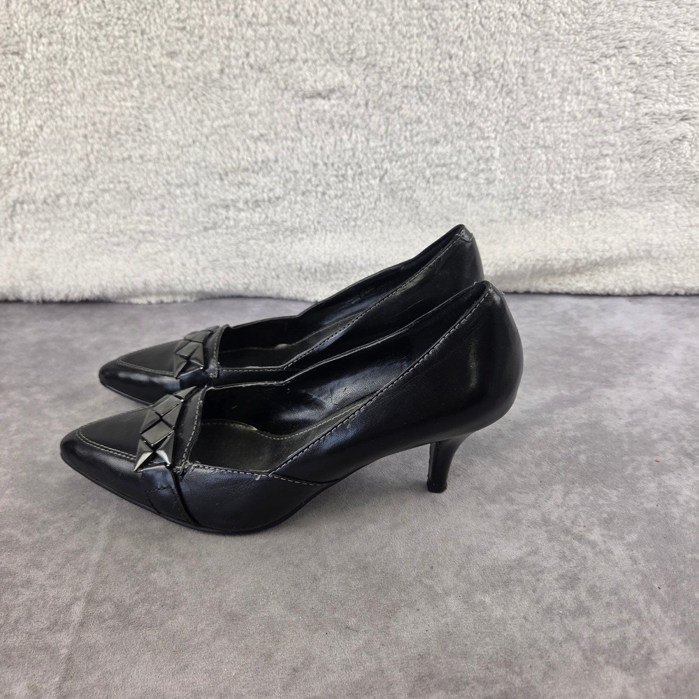 Maripe Black Leather Pointed Toe Kitten Heels Studded Vamp Size 6.5
